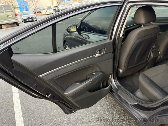 2020 Hyundai Elantra SEL IVT - 22987437 - 11