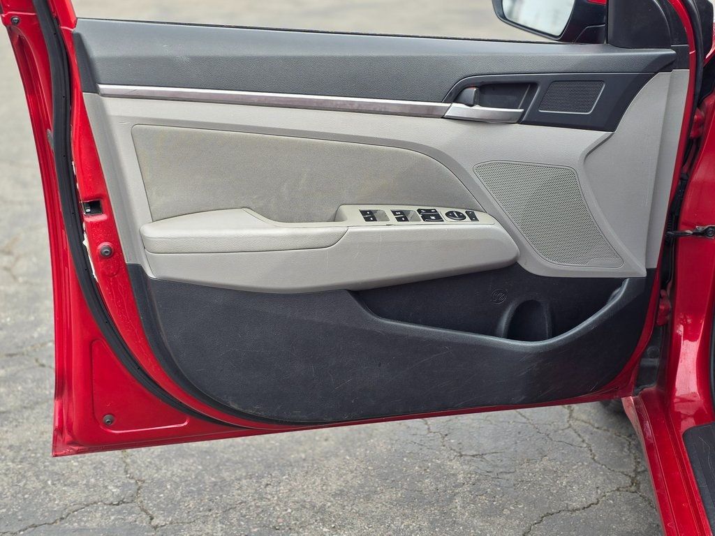 2020 Hyundai Elantra SEL IVT - 22975431 - 19