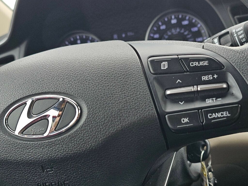 2020 Hyundai Elantra SEL IVT - 22943410 - 25