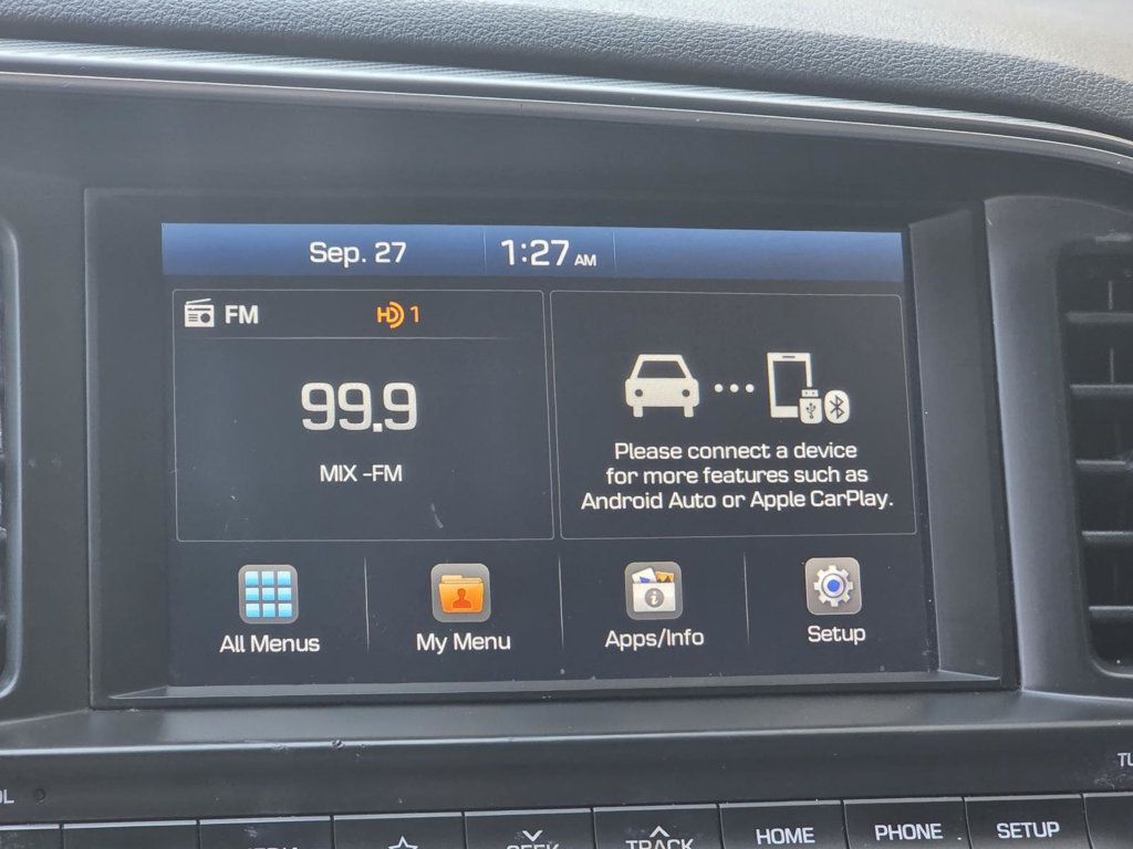 2020 Hyundai Elantra Sport photo 15