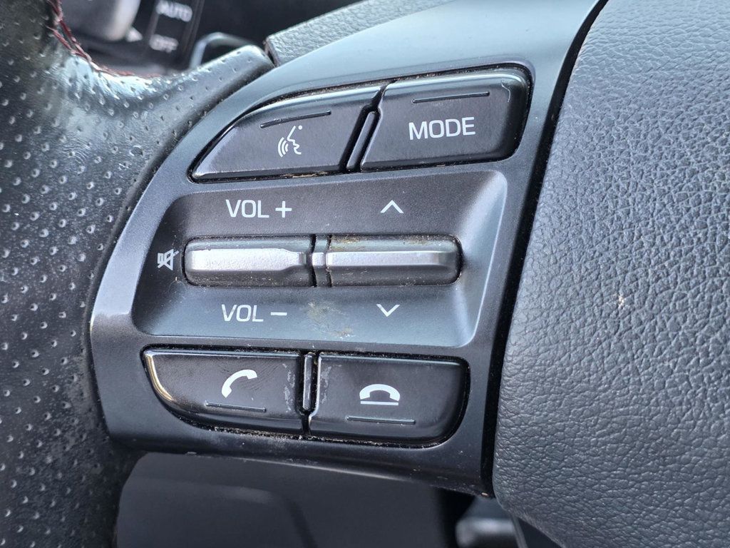 2020 Hyundai Elantra Sport photo 22