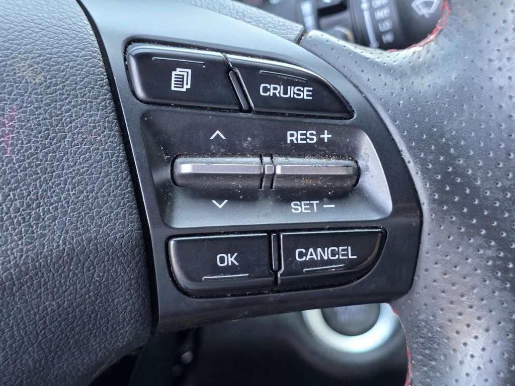 2020 Hyundai Elantra Sport photo 23