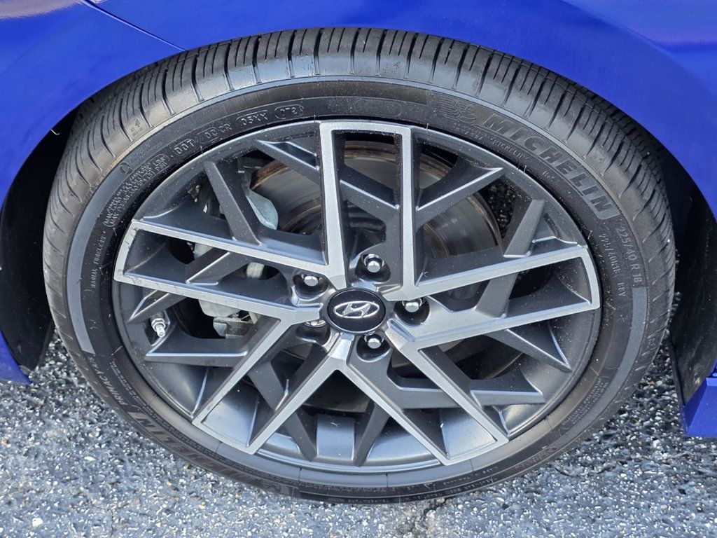2020 Hyundai Elantra Sport photo 29
