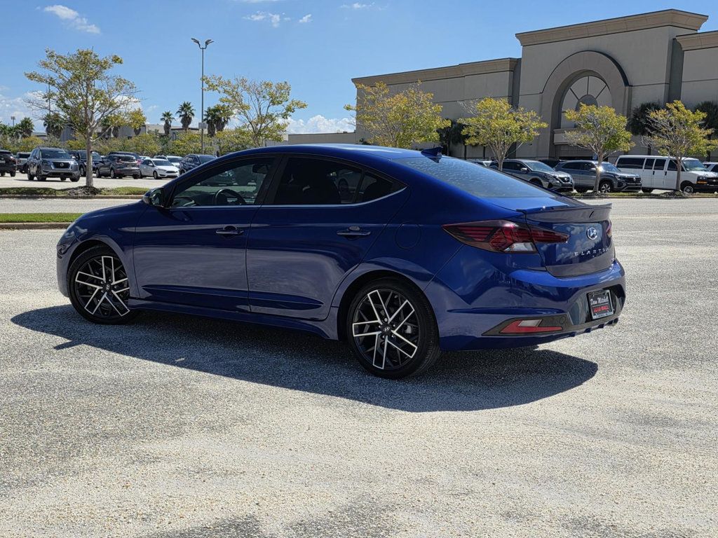 2020 Hyundai Elantra Sport photo 4