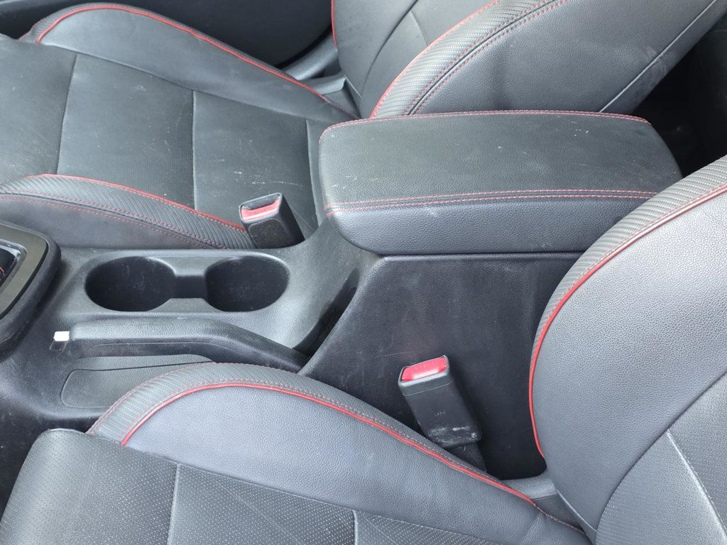 2020 Hyundai Elantra Sport photo 8