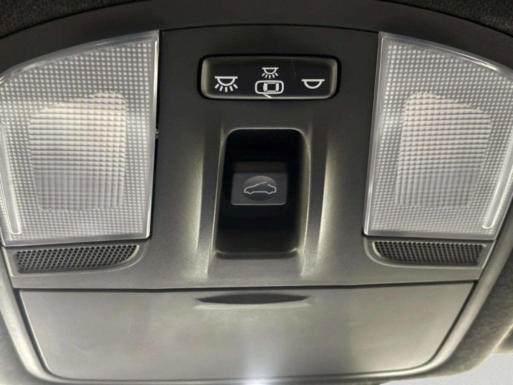 2020 Hyundai Elantra Sport DCT - 23009020 - 26