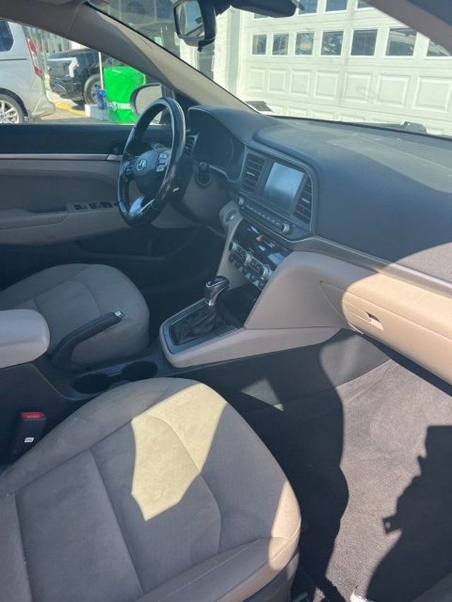 2020 Hyundai Elantra Value Edition IVT - 22824741 - 9