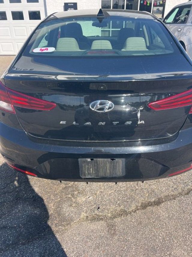 2020 Hyundai Elantra Value Edition IVT - 22824741 - 10