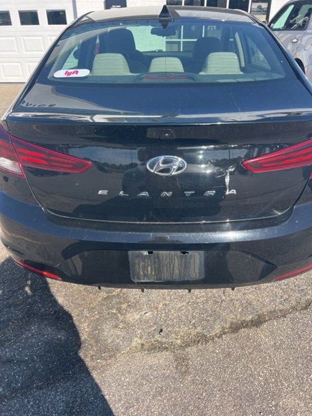 2020 Hyundai Elantra Value Edition IVT - 22824741 - 11