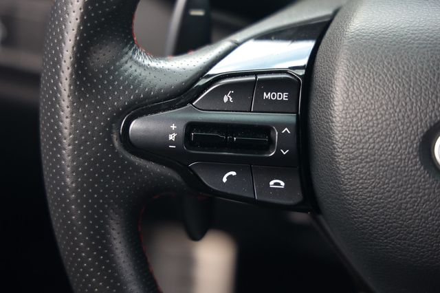 2020 Hyundai Elantra GT N Line Automatic - 23048552 - 26