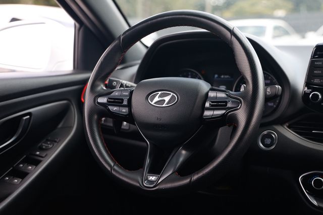 2020 Hyundai Elantra GT N Line Automatic - 23048552 - 28