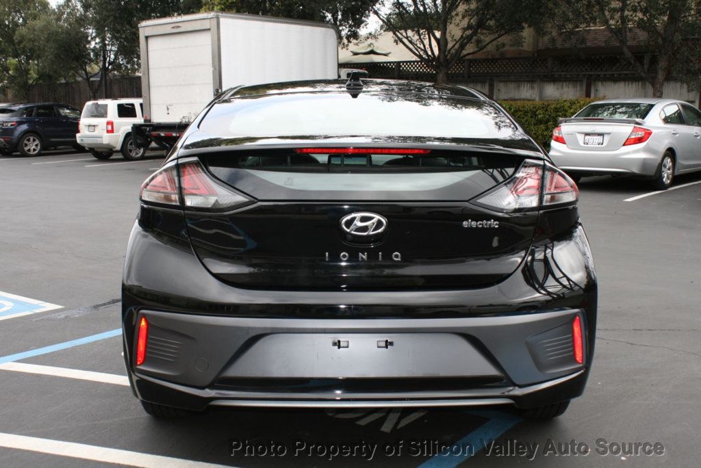 2020 Hyundai Ioniq Electric Limited Hatchback - 22292702 - 15