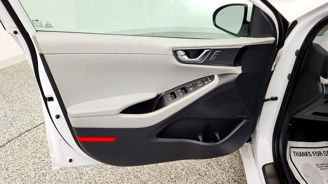 2020 Hyundai Ioniq Electric Limited Hatchback - 23089236 - 10
