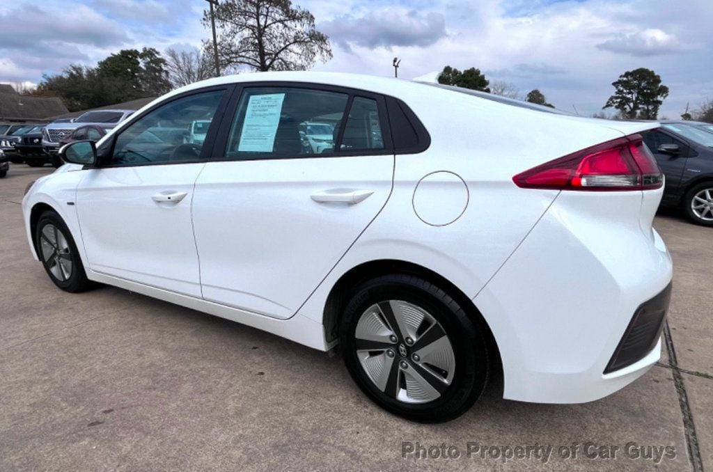 2020 Hyundai Ioniq Hybrid 10 years 100k miles factory warranty - 22261150 - 9