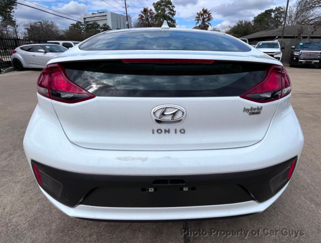 2020 Hyundai Ioniq Hybrid 10 years 100k miles factory warranty - 22261150 - 7