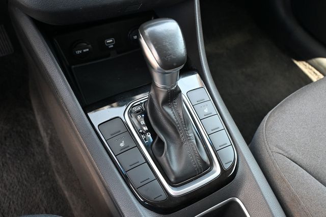 2020 Hyundai Ioniq Hybrid SE Hatchback - 23019831 - 9