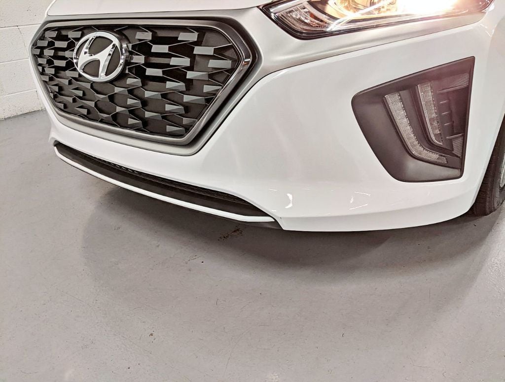 2020 Hyundai Ioniq Hybrid SE Hatchback - 22136475 - 9