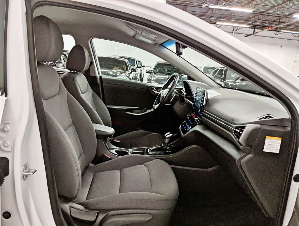 2020 Hyundai Ioniq Hybrid SE Hatchback - 22136475 - 38