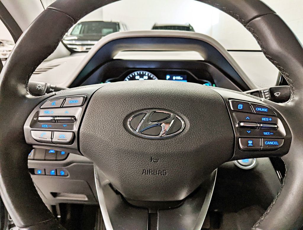 2020 Hyundai Ioniq Plug-In Hybrid SE Hatchback - 22302452 - 21