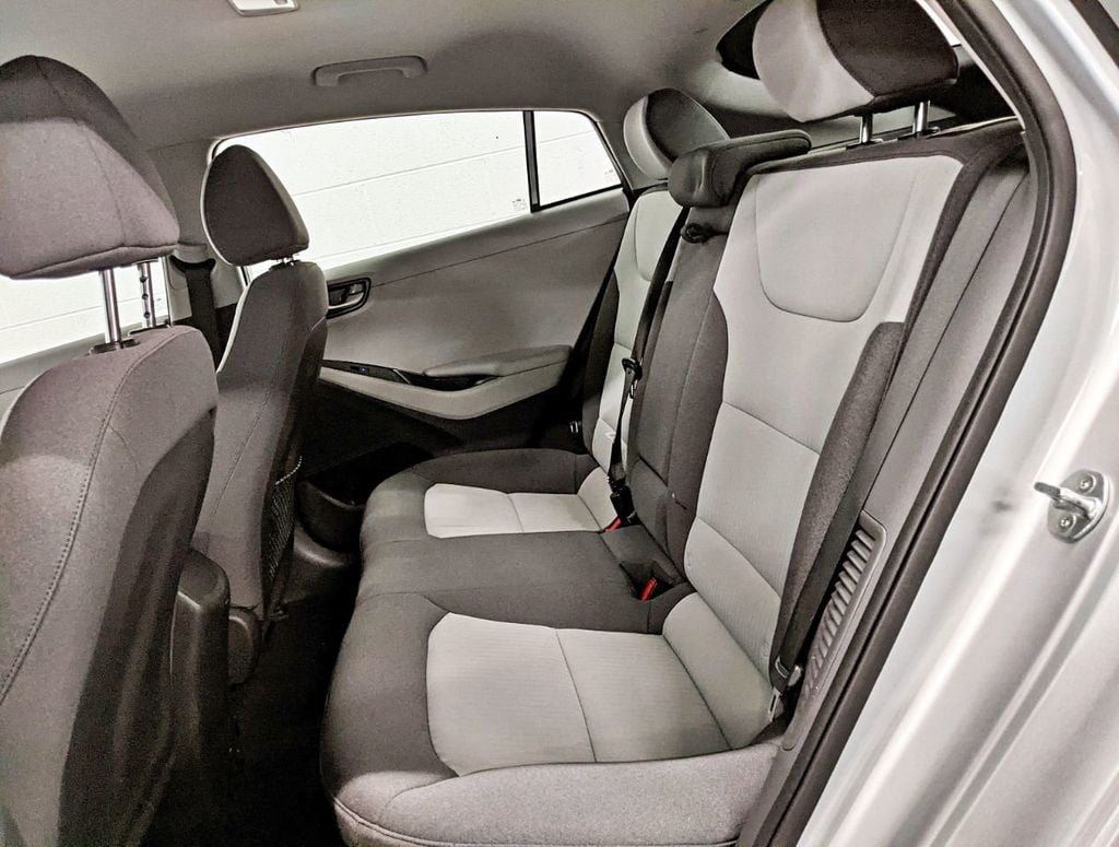 2020 Hyundai Ioniq Plug-In Hybrid SE Hatchback - 22302452 - 35