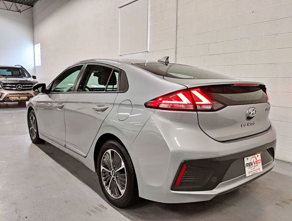 2020 Hyundai Ioniq Plug-In Hybrid SE Hatchback - 22302452 - 4