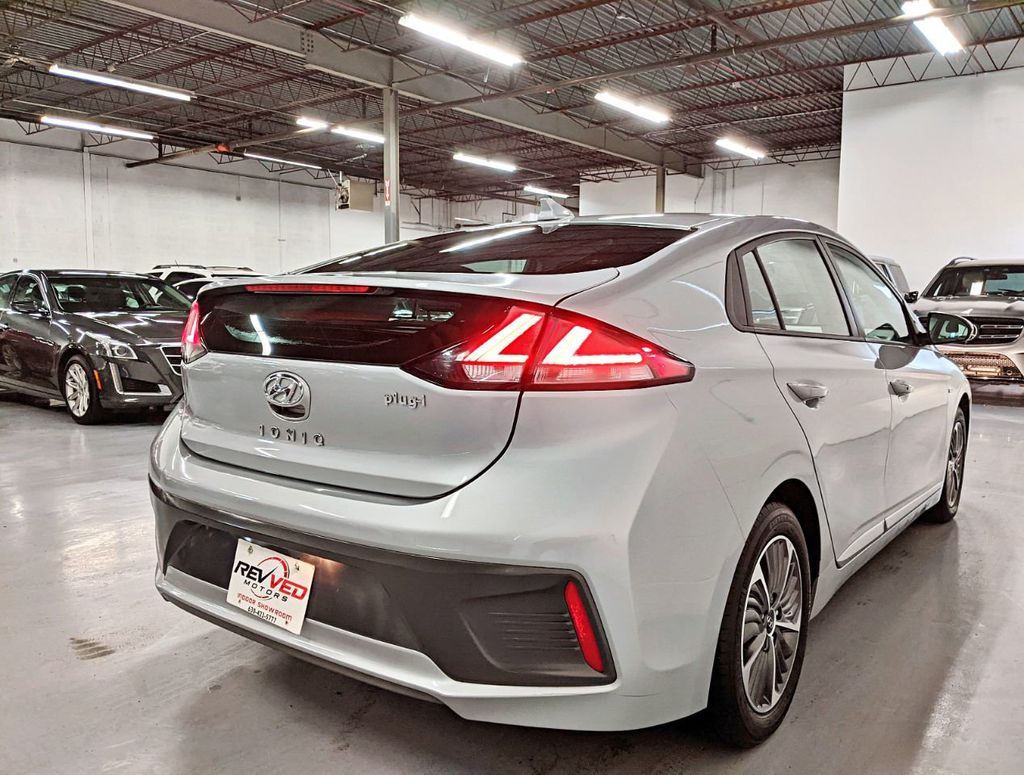 2020 Hyundai Ioniq Plug-In Hybrid SE Hatchback - 22302452 - 6