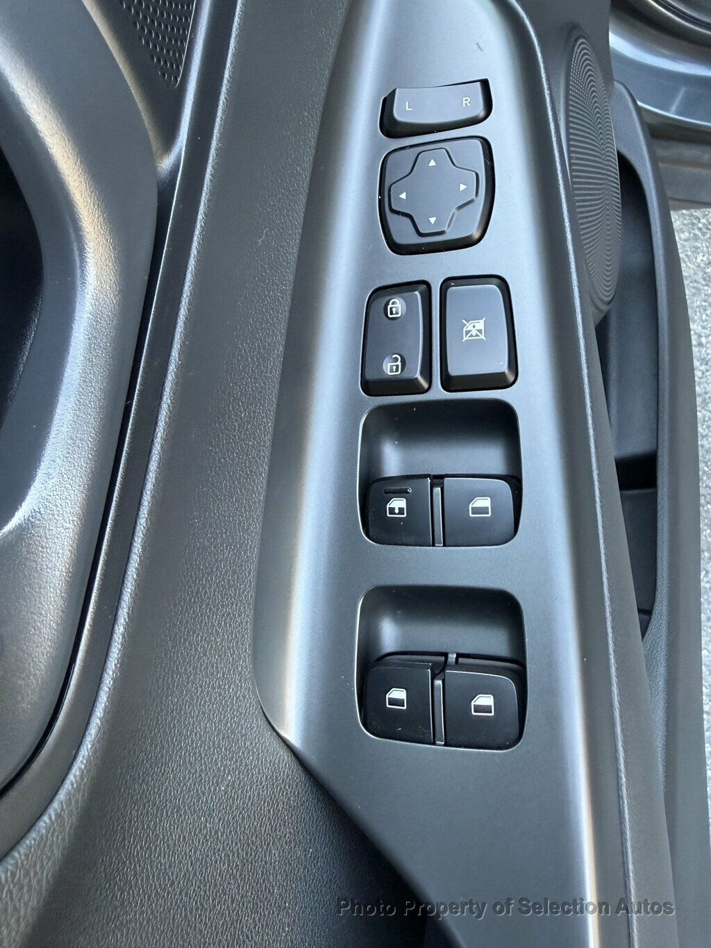 Hyundai Kona photo 12