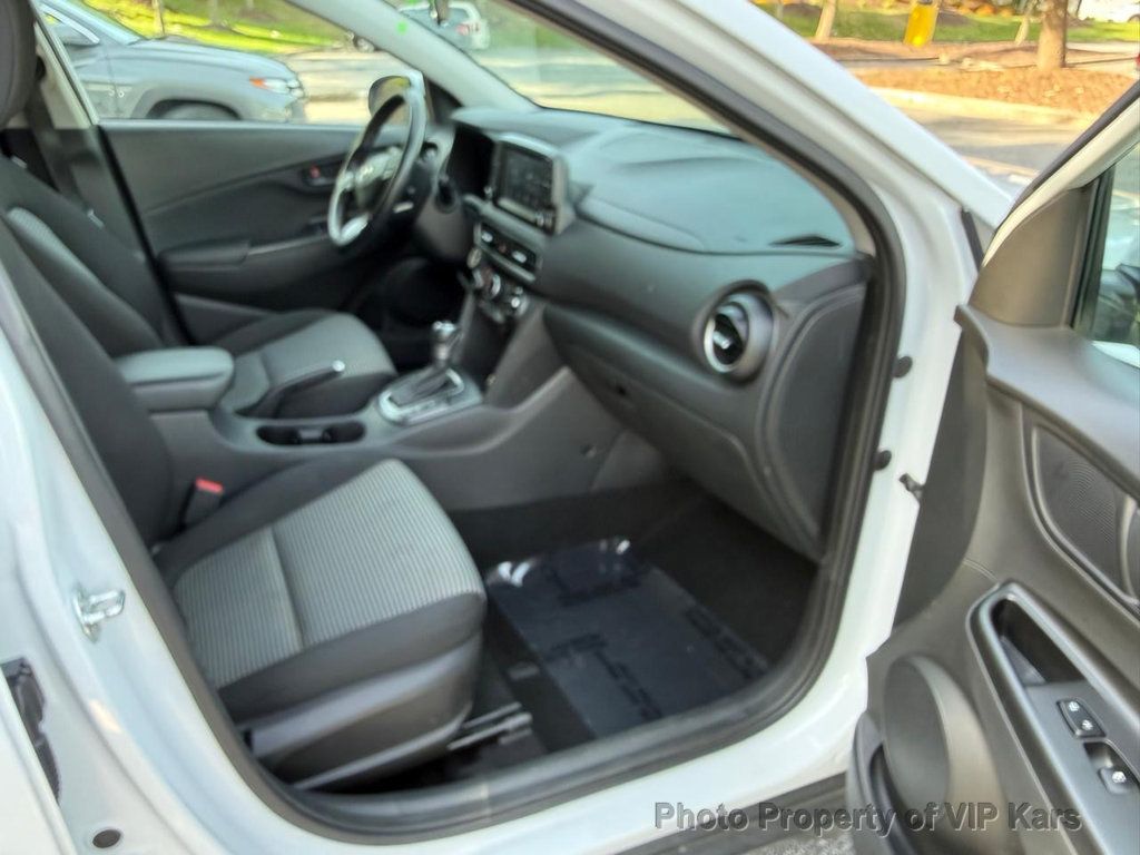 2020 Hyundai Kona SEL Automatic FWD - 23044861 - 9
