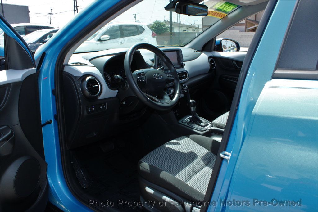 2020 Hyundai Kona SEL photo 14