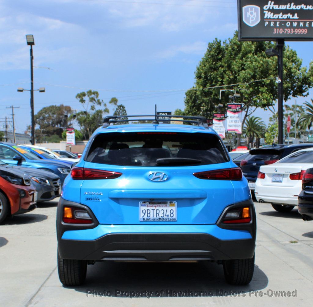 2020 Hyundai Kona SEL photo 4