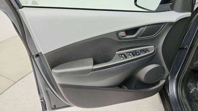 2020 Hyundai Kona SEL Plus Automatic - 22951803 - 10