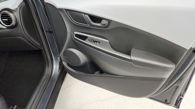 2020 Hyundai Kona SEL Plus Automatic - 22951803 - 26