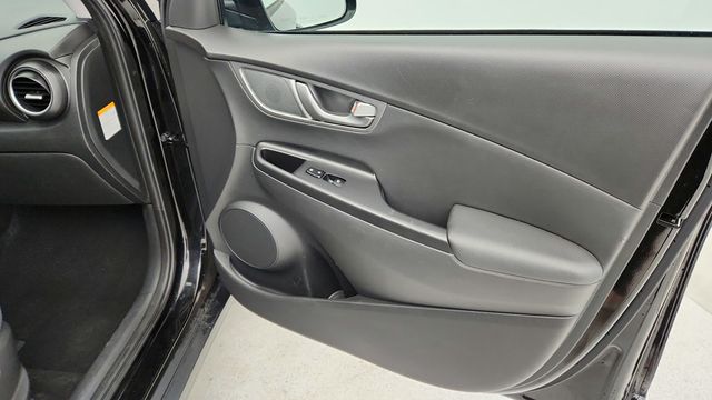 2020 Hyundai Kona Electric Limited - 22942695 - 24
