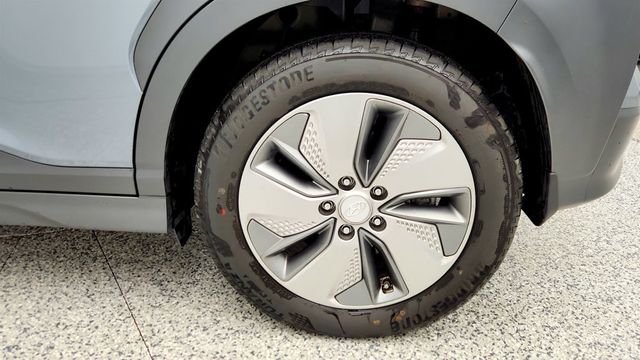 2020 Hyundai Kona Electric SEL - 22960712 - 8