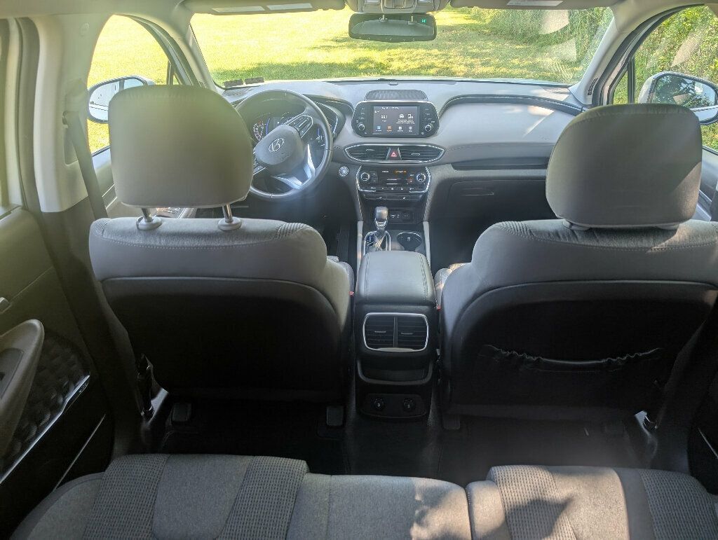 2020 Hyundai Santa Fe SEL photo 14