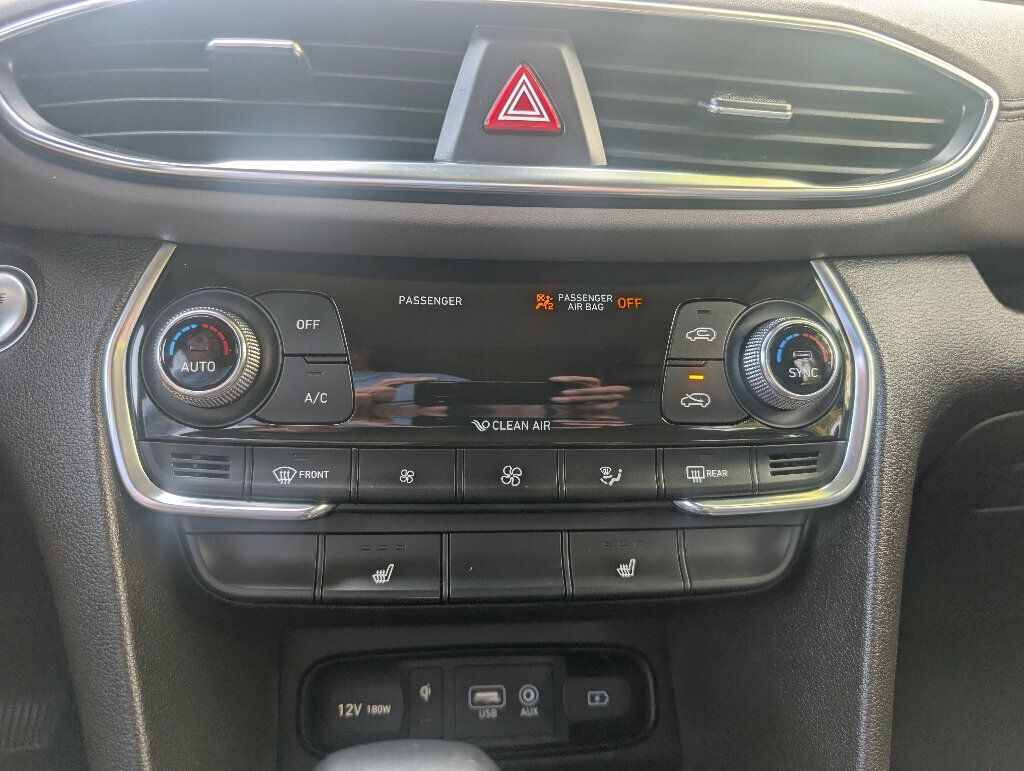 2020 Hyundai Santa Fe SEL photo 31