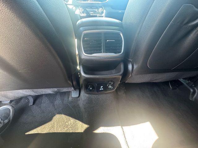 2020 Hyundai Santa Fe Limited - 22992625 - 28