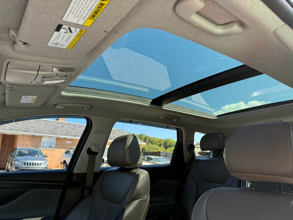 2020 Hyundai Santa Fe SEL 2.0T photo 19