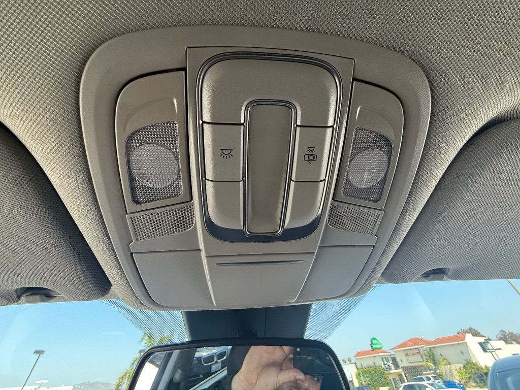 2020 Hyundai Santa Fe SEL 2.4L Automatic AWD - 22849884 - 24