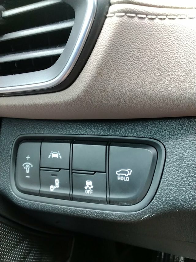 2020 Hyundai Santa Fe SEL 2.4L Automatic FWD - 23032657 - 23