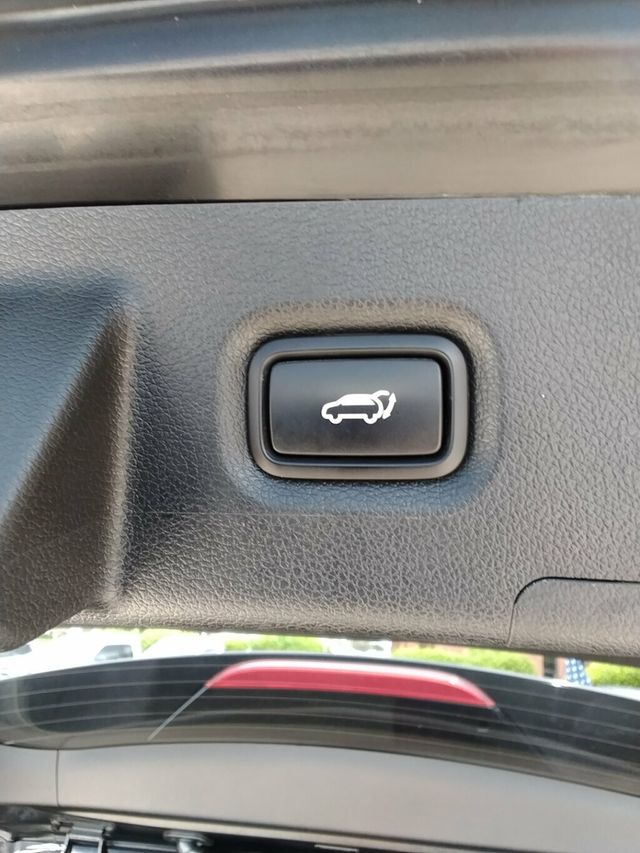 2020 Hyundai Santa Fe SEL 2.4L Automatic FWD - 23032657 - 29