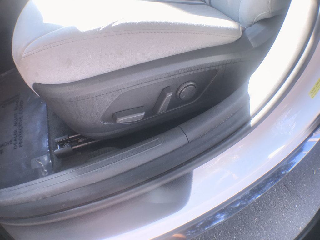 2020 Hyundai Sonata SEL photo 13