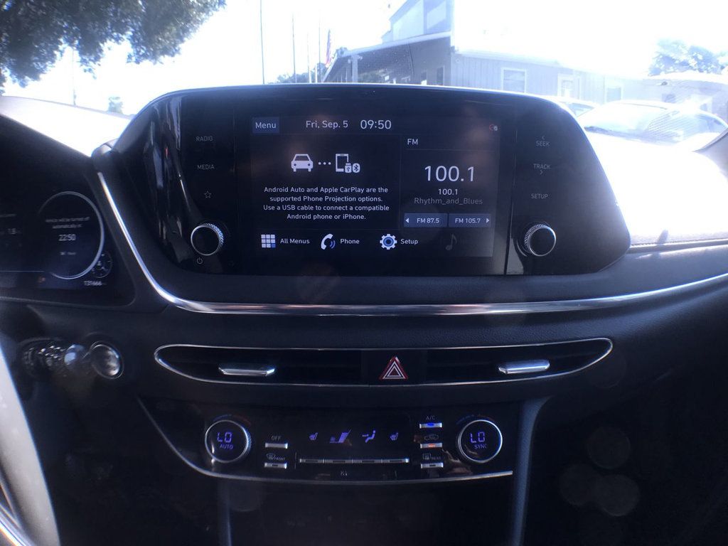 2020 Hyundai Sonata SEL photo 17
