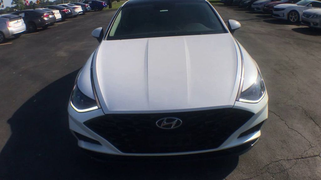 2020 Hyundai Sonata SEL photo 3