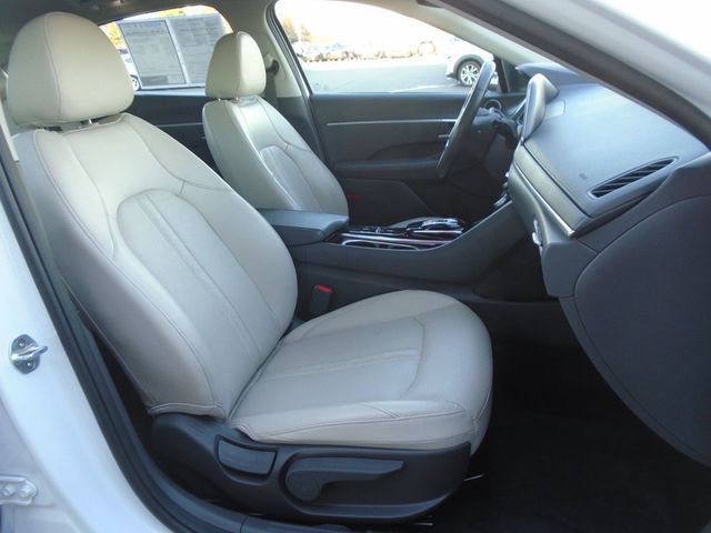 2020 Hyundai Sonata SEL 2.5L - 22954517 - 32