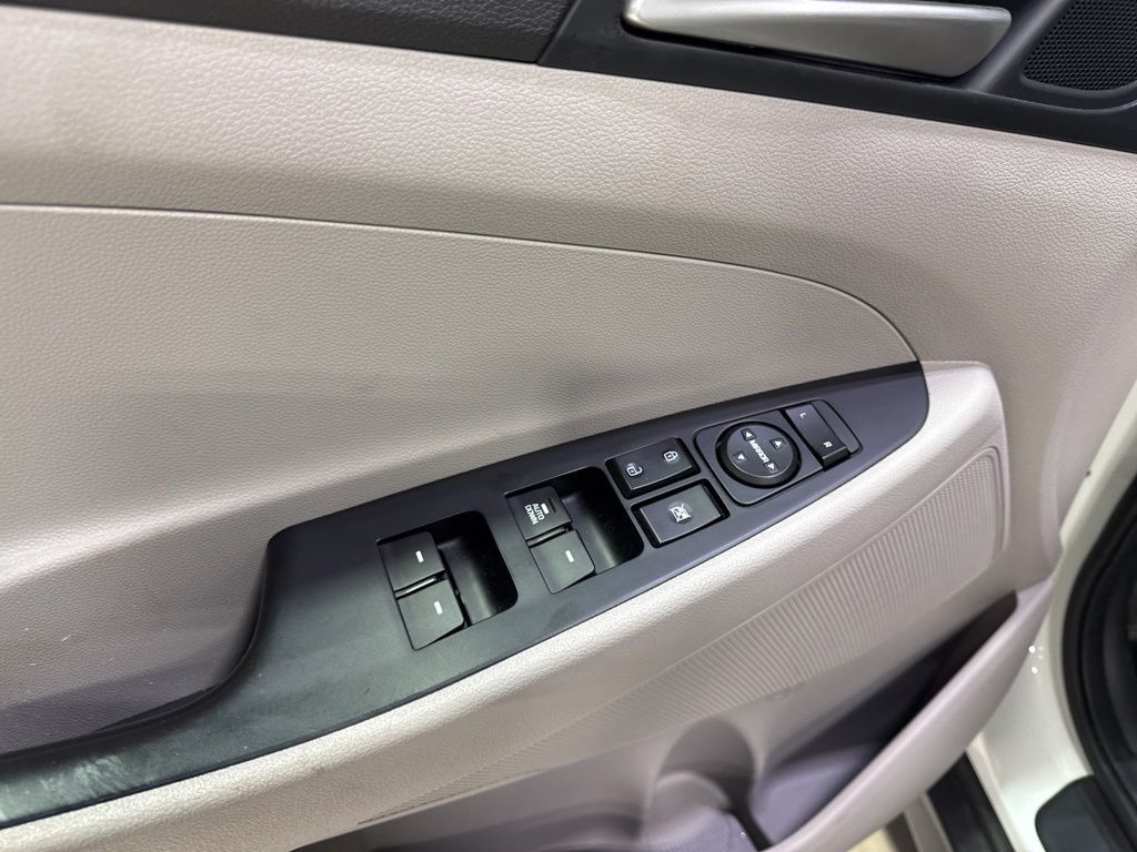 2020 Hyundai Tucson SE AWD - 23024170 - 27