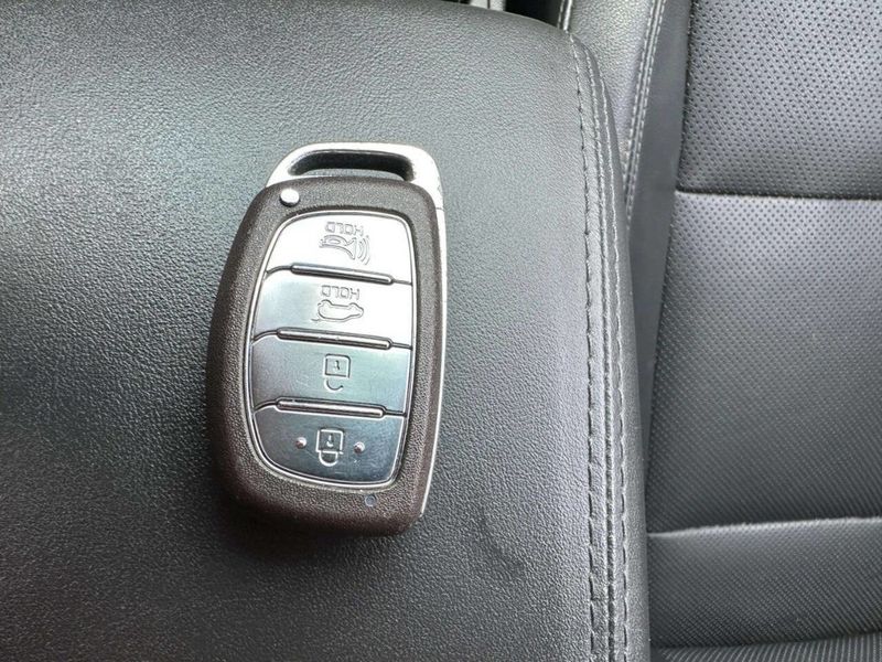 2020 Hyundai Tucson Sport AWD - 23051498 - 35