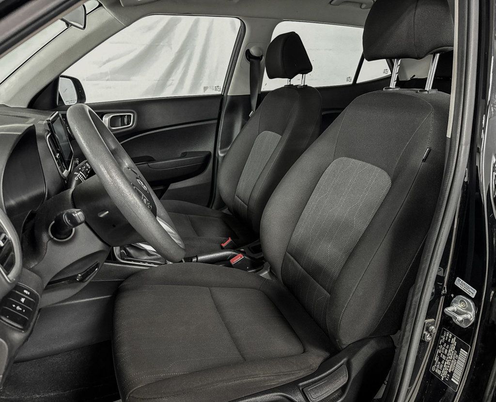 2020 Hyundai Venue SE - 22863544 - 8