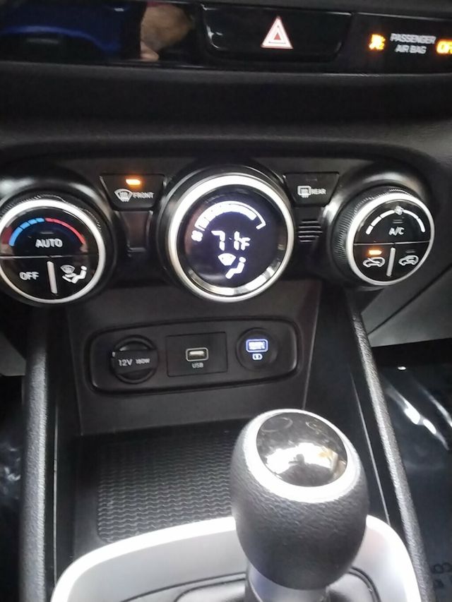 2020 Hyundai Venue SEL IVT - 22947142 - 19