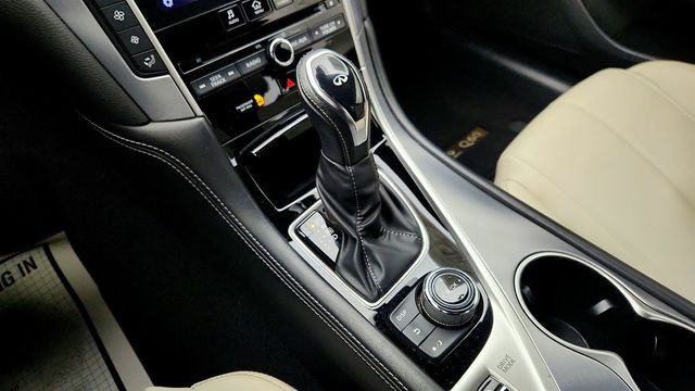 2020 INFINITI Q60 3.0t LUXE RWD - 22964445 - 16